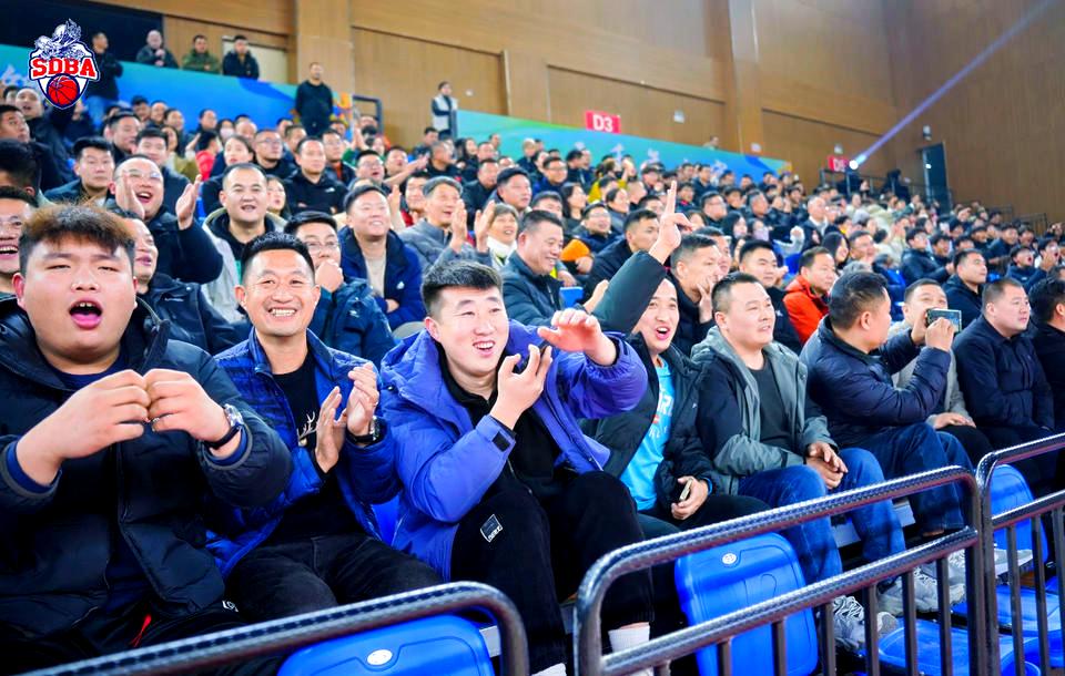 天博中国体育入口-包含山东男篮客场获胜，展现出色的团队合作精神的词条